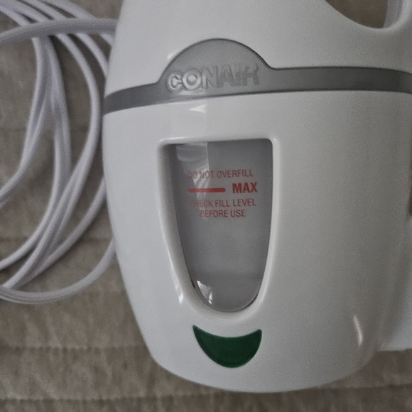 New Con Air handheld steamer for clothes! - Picture 6 of 6
